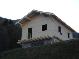 Jove Case in legno Chalet Acquarossa